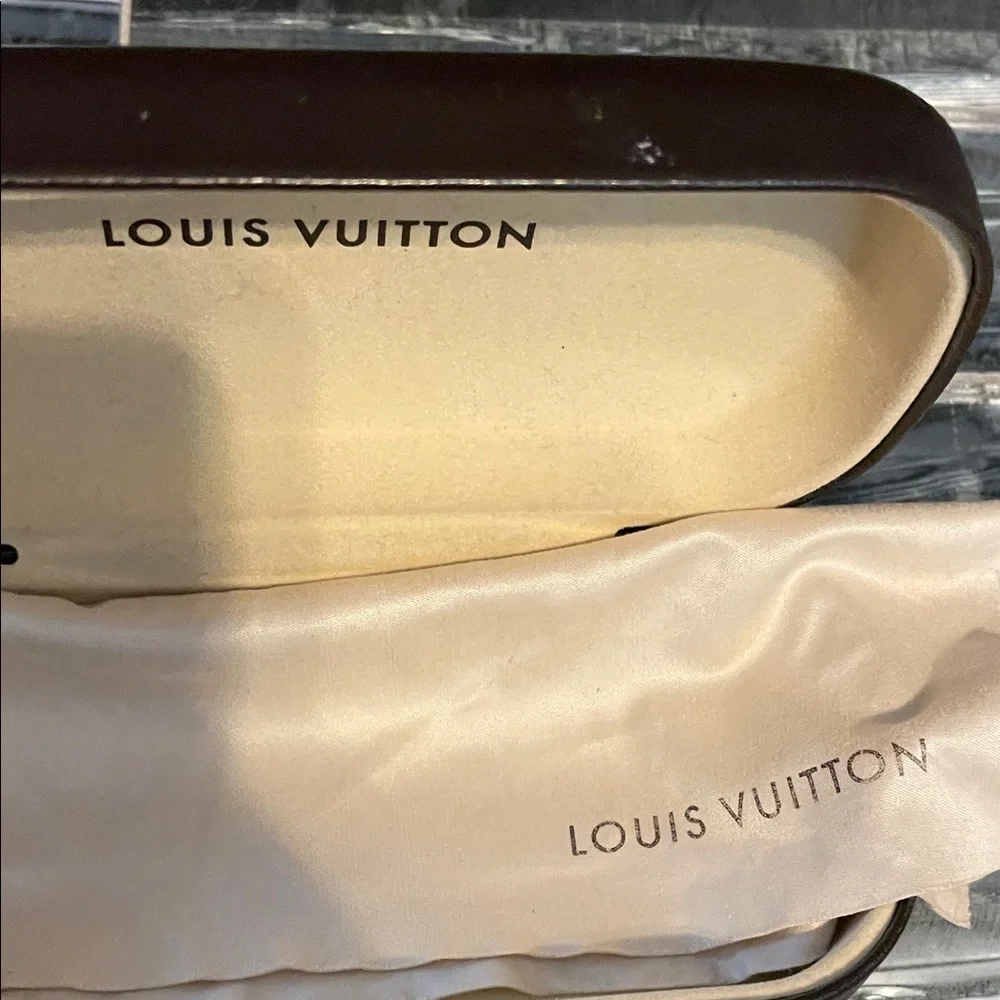 Louis Vuitton Gold and Brown Sunglasses - Picture 7 of 14